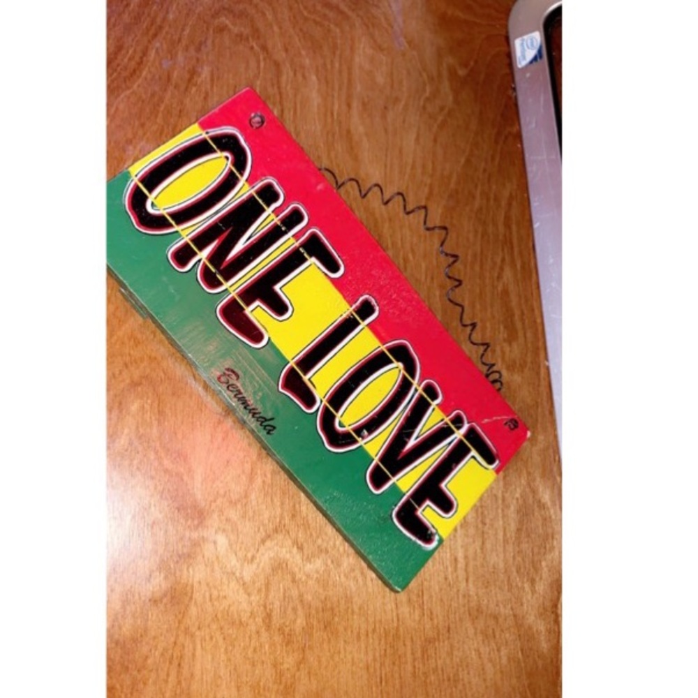 * One Love Sign❤️💛💚 - Picture 3 of 3